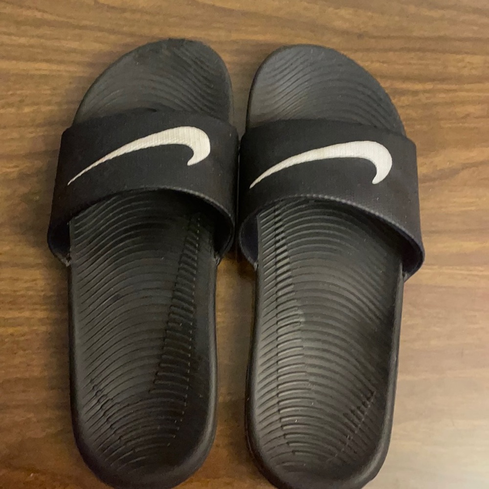 NIKE slides